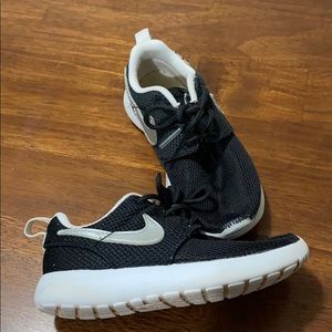 Nike toddler size 10C